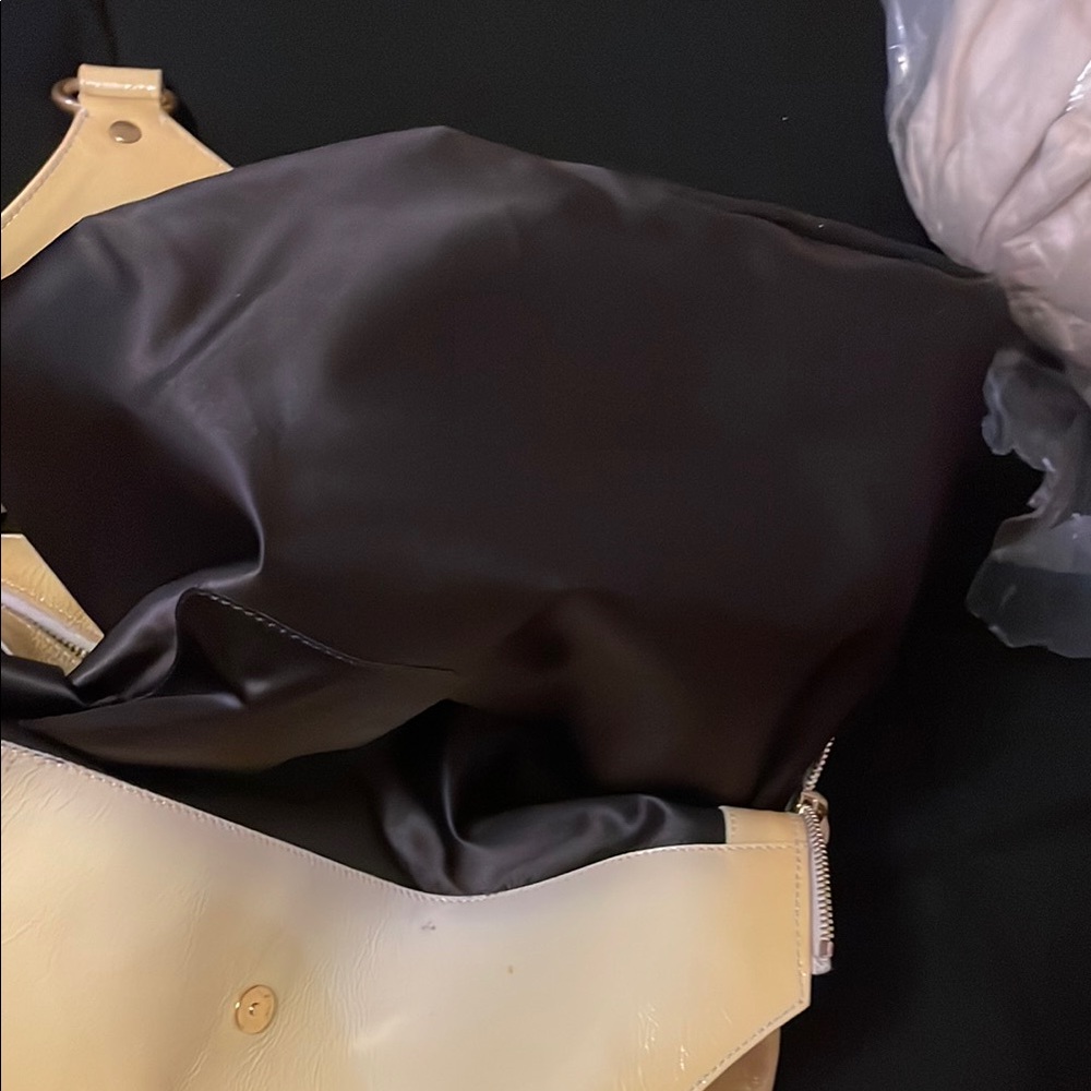 Yves Saint Laurent Cream and Yellow Shoulder Bag with Structured Design - Picture 12 of 16